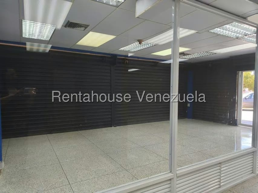 Comercial (Local Comercial) en Alquiler en Dr Portillo, Zulia - 13