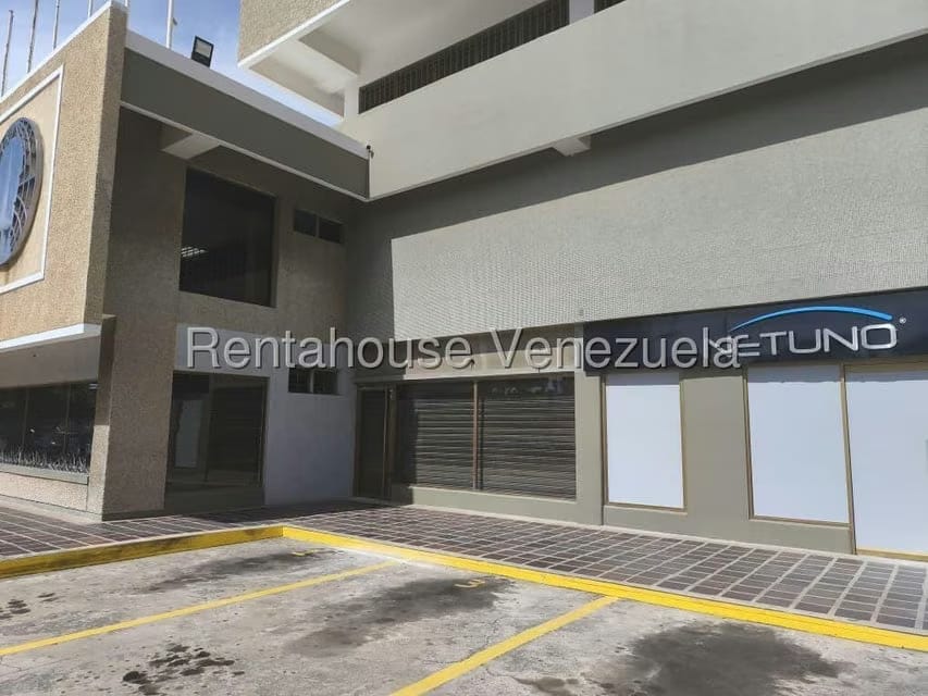 Comercial (Local Comercial) en Alquiler en Dr Portillo, Zulia - 3