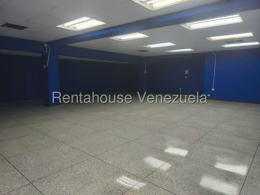Comercial (Local Comercial) en Alquiler en Dr Portillo, Zulia - 23