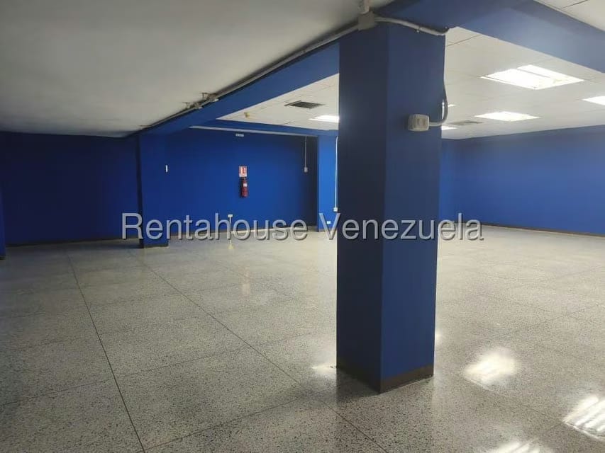 Comercial (Local Comercial) en Alquiler en Dr Portillo, Zulia - 24