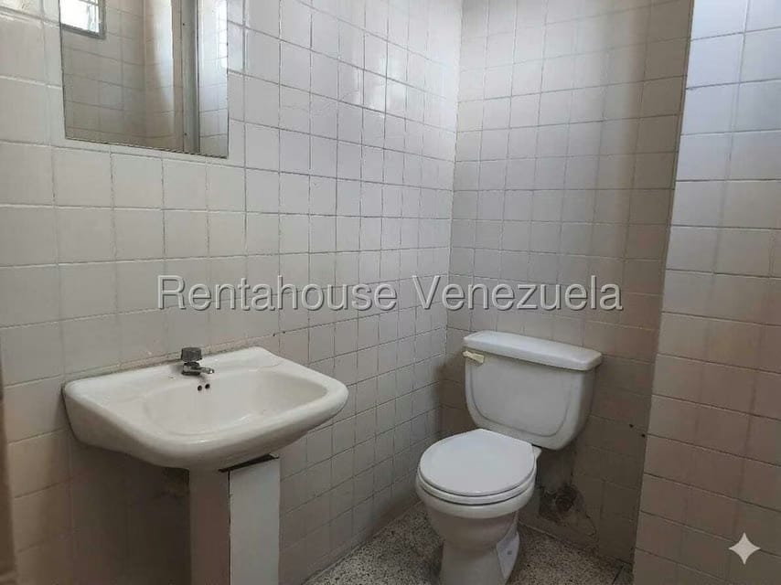 Comercial (Local Comercial) en Alquiler en Dr Portillo, Zulia - 28