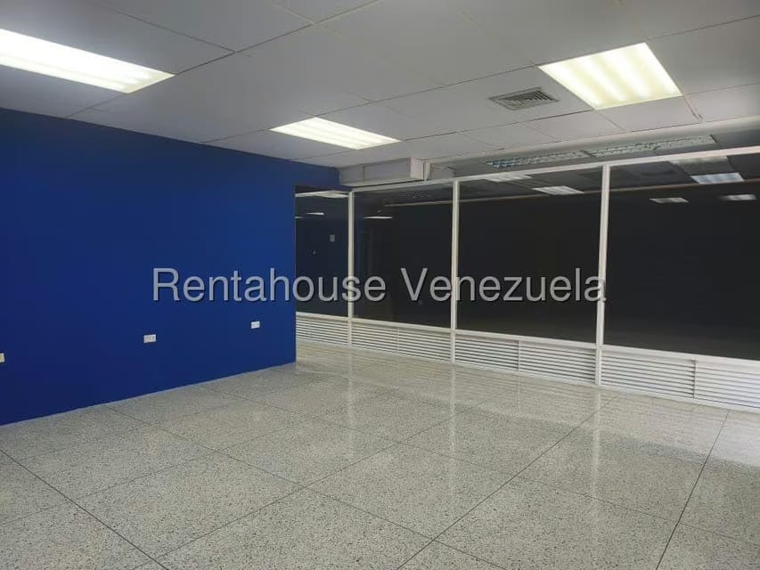 Comercial (Local Comercial) en Alquiler en Dr Portillo, Zulia - 6