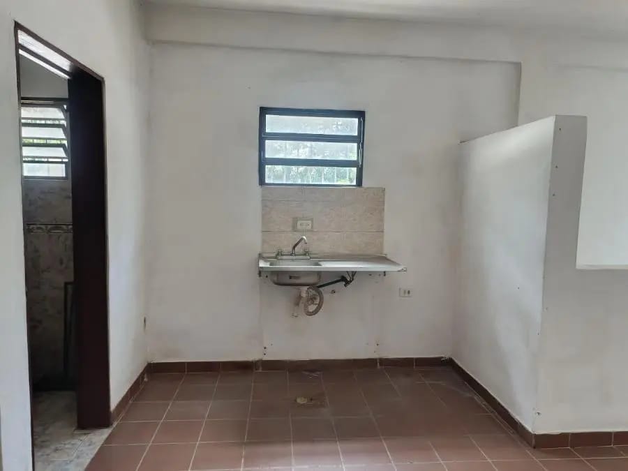 Apartamento en Alquiler en Los Guayos Los Guayos - 6