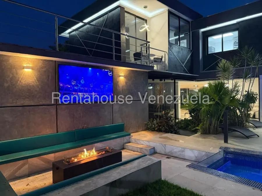 Casa en Venta en El Cafetal Caracas - 3