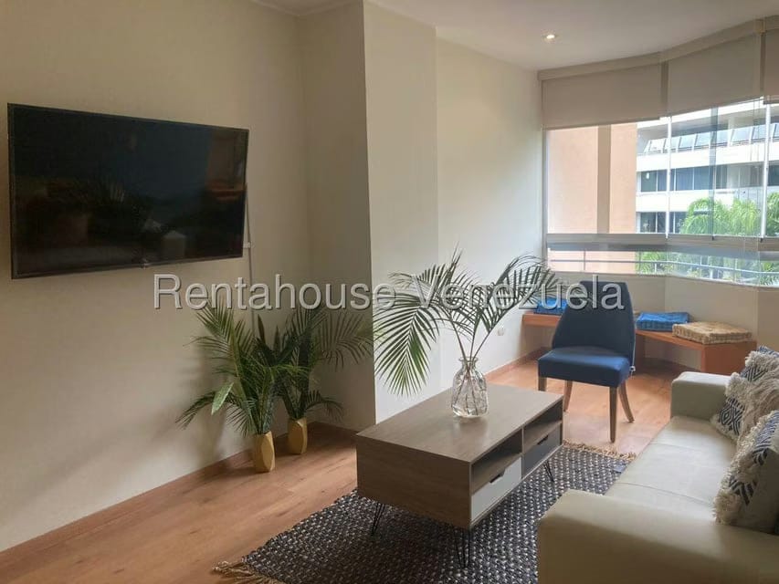 Apartamento (1 Nivel) en Alquiler en La Castellana, Distrito Metropolitano - 2
