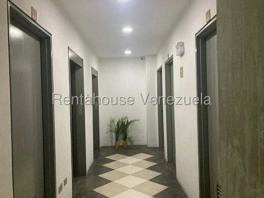 Apartamento (1 Nivel) en Alquiler en La Castellana, Distrito Metropolitano - 16