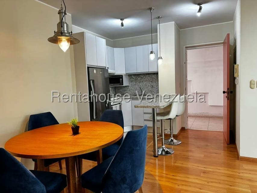Apartamento (1 Nivel) en Alquiler en La Castellana, Distrito Metropolitano - 5