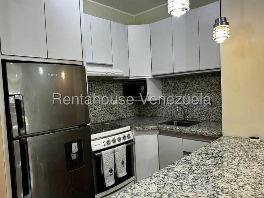 Apartamento (1 Nivel) en Alquiler en La Castellana, Distrito Metropolitano - 6