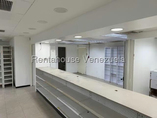Comercial (Local Comercial) en Venta en El Cafetal, Distrito Metropolitano - 13