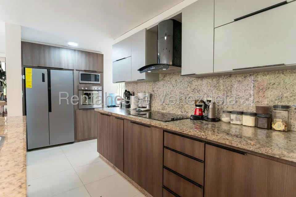 Apartamento (1 Nivel) en Alquiler en Colinas de Valle Arriba, Distrito Metropolitano - 18