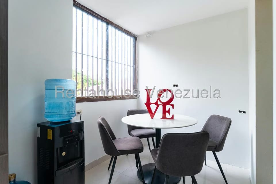 Apartamento (1 Nivel) en Alquiler en Colinas de Valle Arriba, Distrito Metropolitano - 19