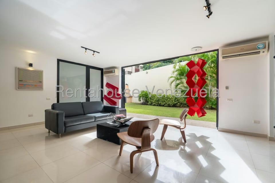 Apartamento (1 Nivel) en Alquiler en Colinas de Valle Arriba, Distrito Metropolitano - 5