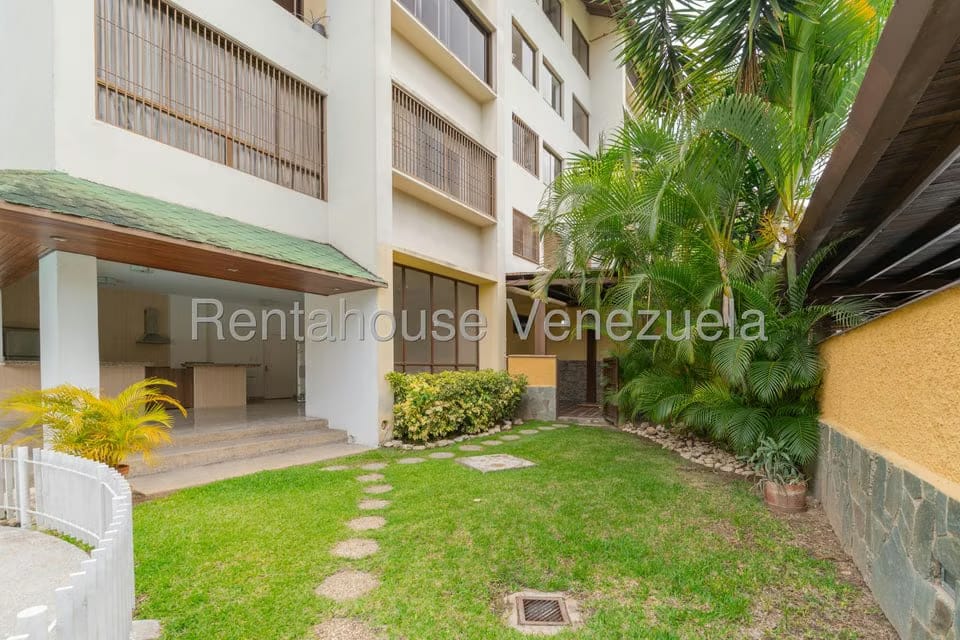 Apartamento (1 Nivel) en Alquiler en Colinas de Valle Arriba, Distrito Metropolitano - 50