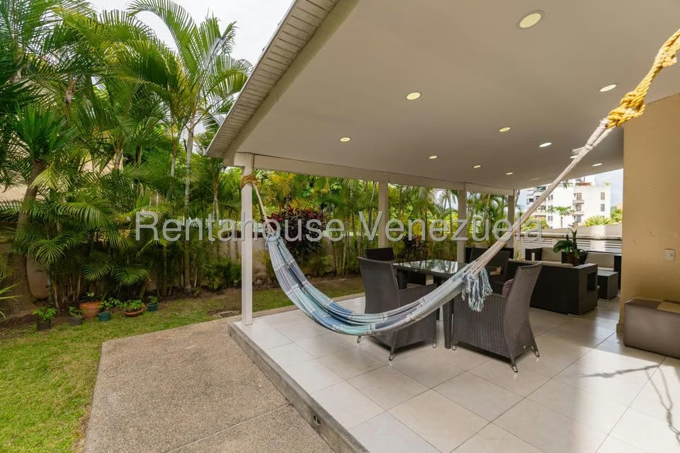 Apartamento (1 Nivel) en Alquiler en Colinas de Valle Arriba, Distrito Metropolitano - 8