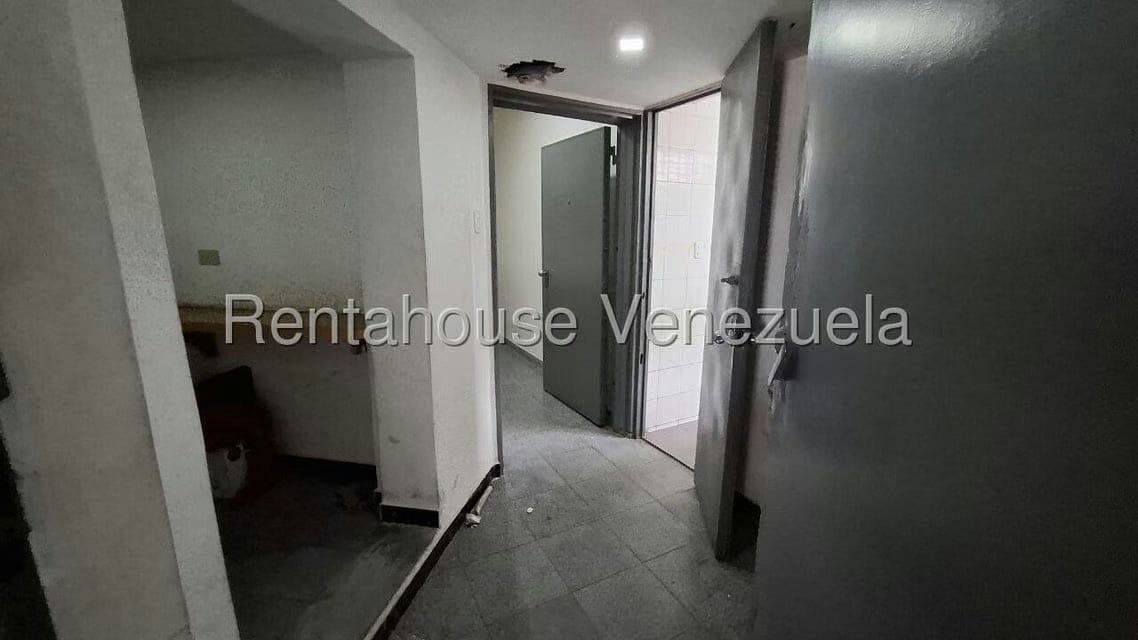 Comercial (Local Comercial) en Alquiler en Los Rosales, Distrito Metropolitano - 6