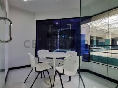 Local Comercial en Venta - 5