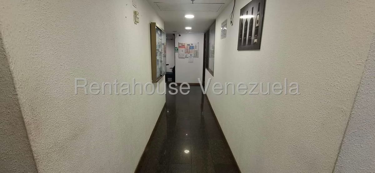 Comercial (Oficina) en Alquiler en El Rosal, Distrito Metropolitano - 37
