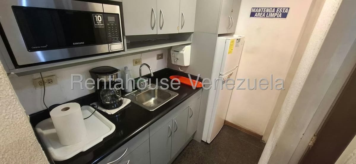 Comercial (Oficina) en Alquiler en El Rosal, Distrito Metropolitano - 7