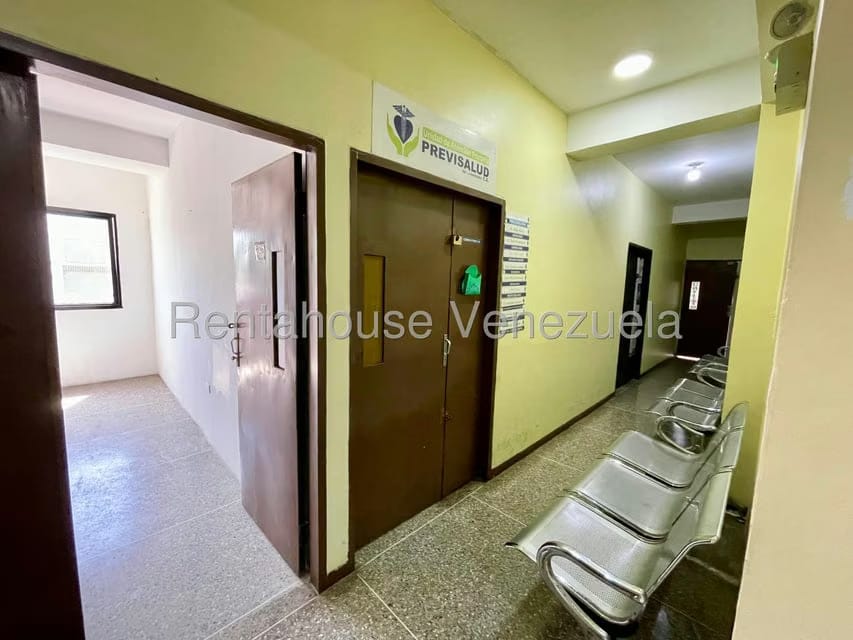 Comercial (Local Comercial) en Venta en Parroquia Concepcion, Lara - 8