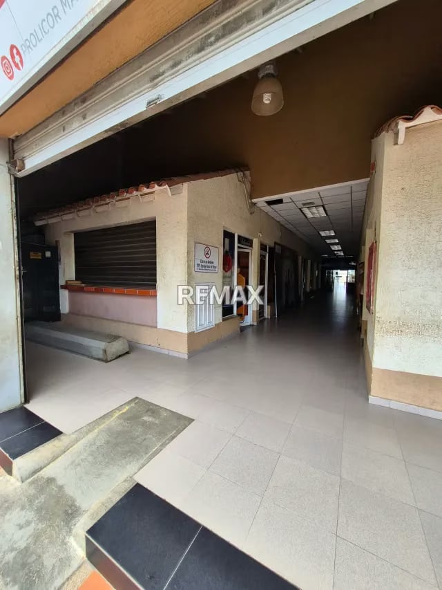 En Venta Centro Comercial - Punta De Piedras, Isla De Margarita. - 7