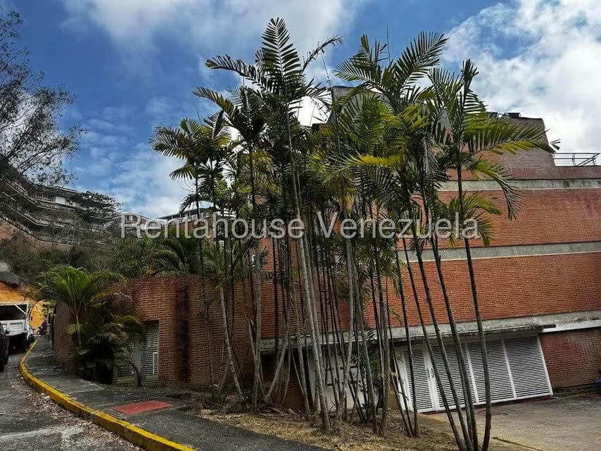 Townhouse (Multiples Niveles) en Venta en Villa Nueva Hatillo, Distrito Metropolitano