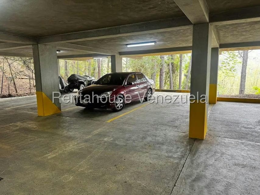 Townhouse (Multiples Niveles) en Venta en Villa Nueva Hatillo, Distrito Metropolitano - 23