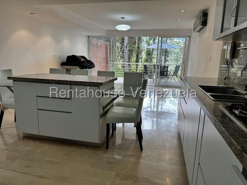 Townhouse (Multiples Niveles) en Venta en Villa Nueva Hatillo, Distrito Metropolitano - 6