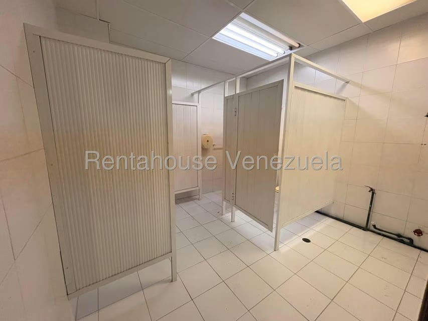 Comercial (Oficina) en Alquiler en El Milagro, Zulia - 31