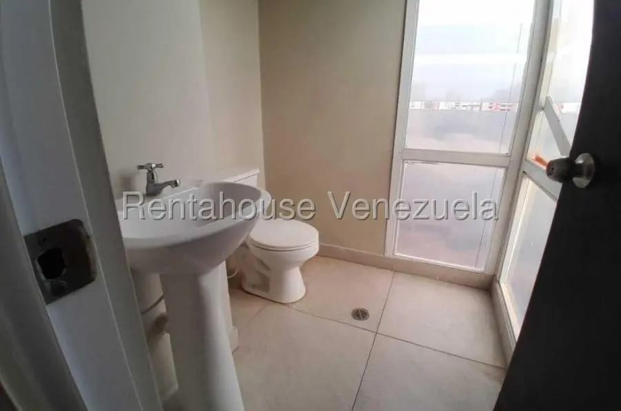 Oficina en Alquiler en Maracaibo - 10