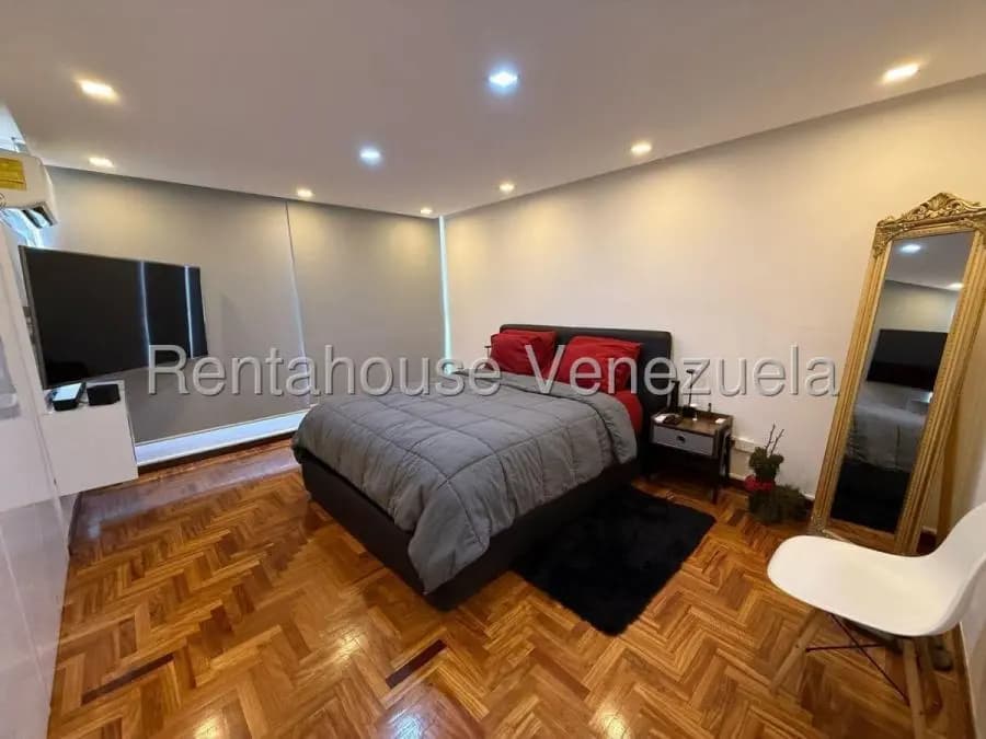 Apartamento en Venta en los naranjos del cafetal Caracas - 12