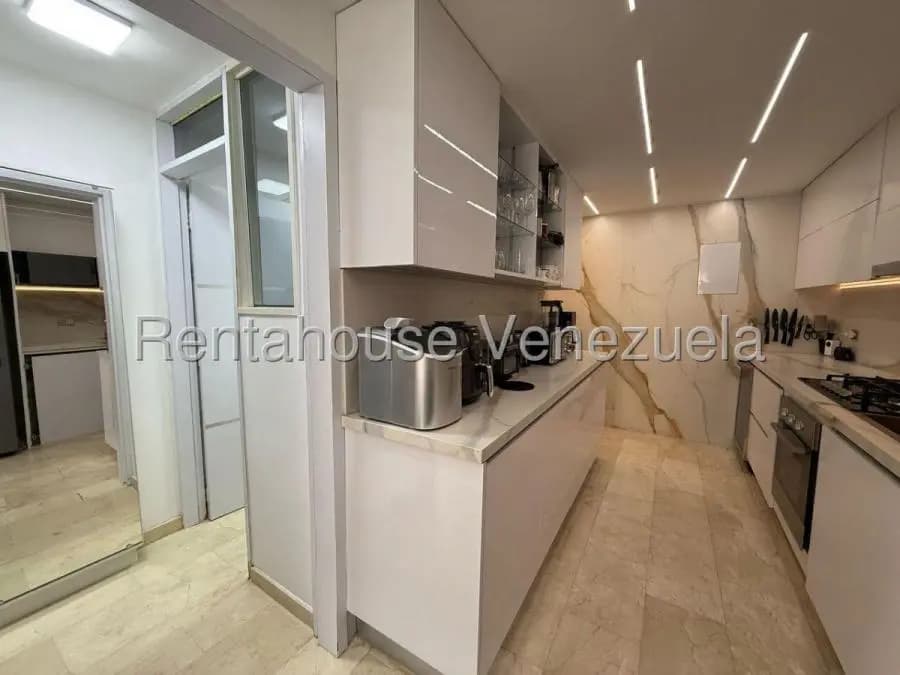 Apartamento en Venta en los naranjos del cafetal Caracas - 4