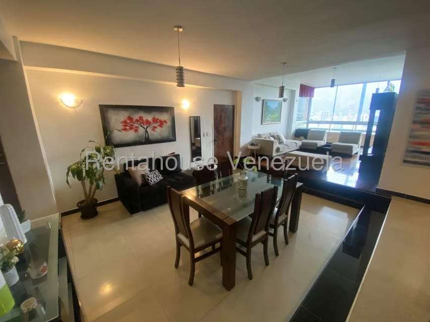 Apartamento (1 Nivel) en Alquiler en Colinas de Bello Monte, Distrito Metropolitano - 14
