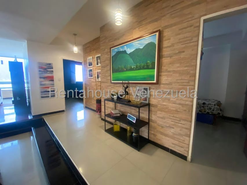 Apartamento (1 Nivel) en Alquiler en Colinas de Bello Monte, Distrito Metropolitano - 15