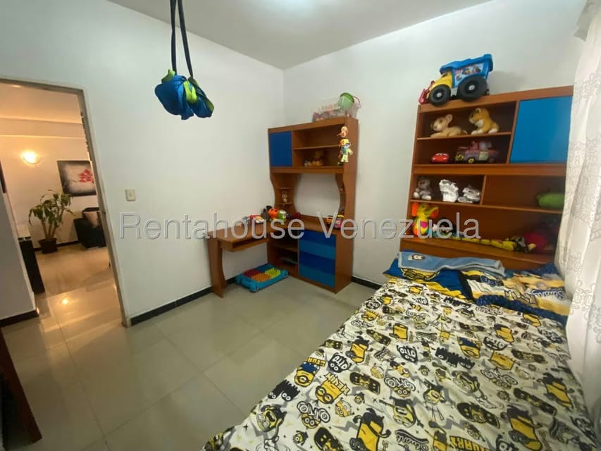 Apartamento (1 Nivel) en Alquiler en Colinas de Bello Monte, Distrito Metropolitano - 22