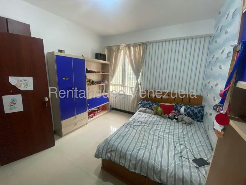 Apartamento (1 Nivel) en Alquiler en Colinas de Bello Monte, Distrito Metropolitano - 25