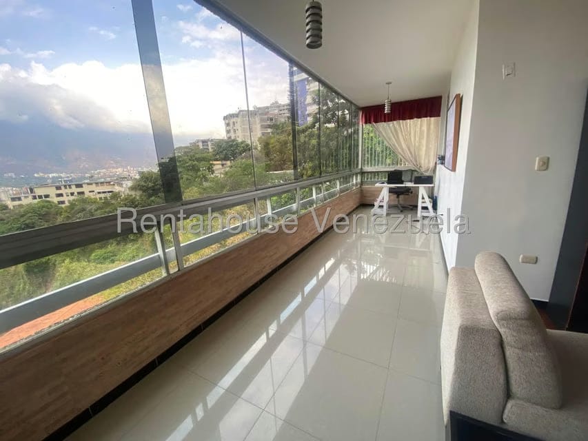 Apartamento (1 Nivel) en Alquiler en Colinas de Bello Monte, Distrito Metropolitano - 9