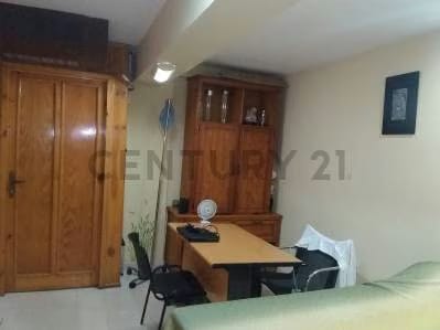 Alquiler de Consultorio medico, Edificio Vapleca, Av. Luis del Valle Garcia. - 2