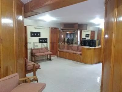 Alquiler de Consultorio medico, Edificio Vapleca, Av. Luis del Valle Garcia. - 5