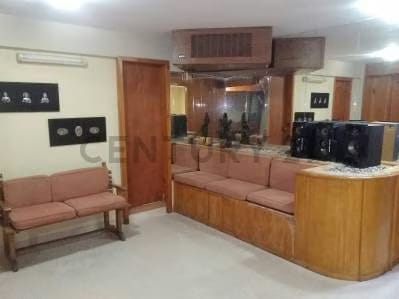 Alquiler de Consultorio medico, Edificio Vapleca, Av. Luis del Valle Garcia. - 6