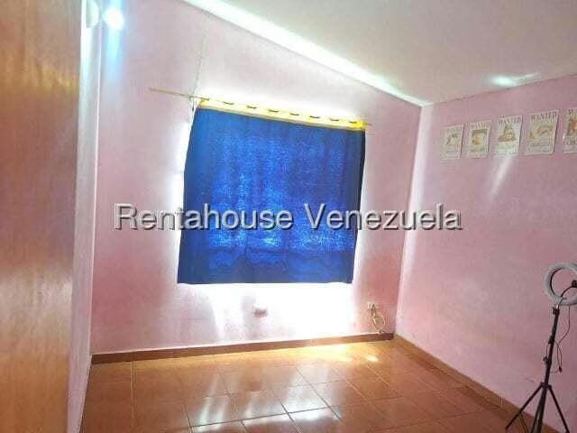 Casa (1 Nivel) en Alquiler en Hacienda Yucatan, Lara - 12