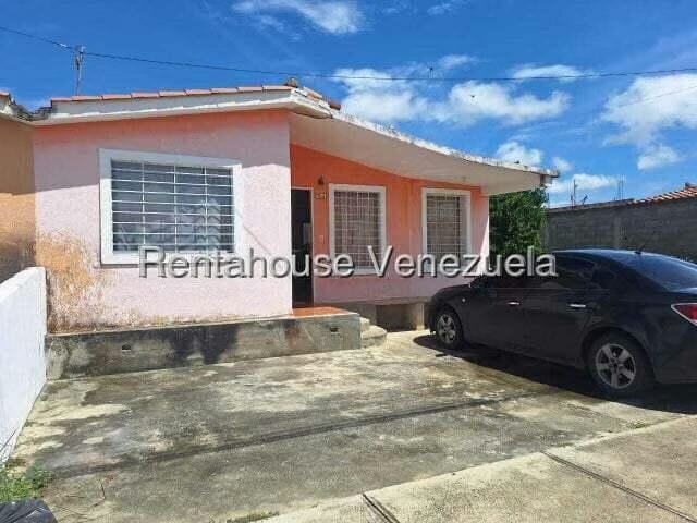 Casa (1 Nivel) en Alquiler en Hacienda Yucatan, Lara - 15