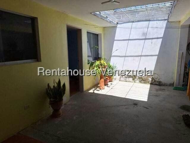 Casa (1 Nivel) en Alquiler en Hacienda Yucatan, Lara - 8