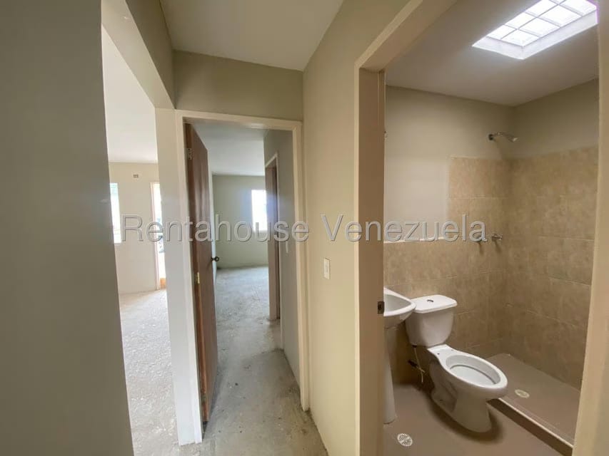 Casa (1 Nivel) en Venta en La Ensenada, Lara - 18