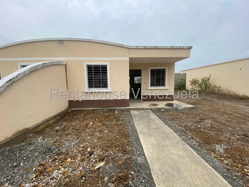 Casa (1 Nivel) en Venta en La Ensenada, Lara - 3