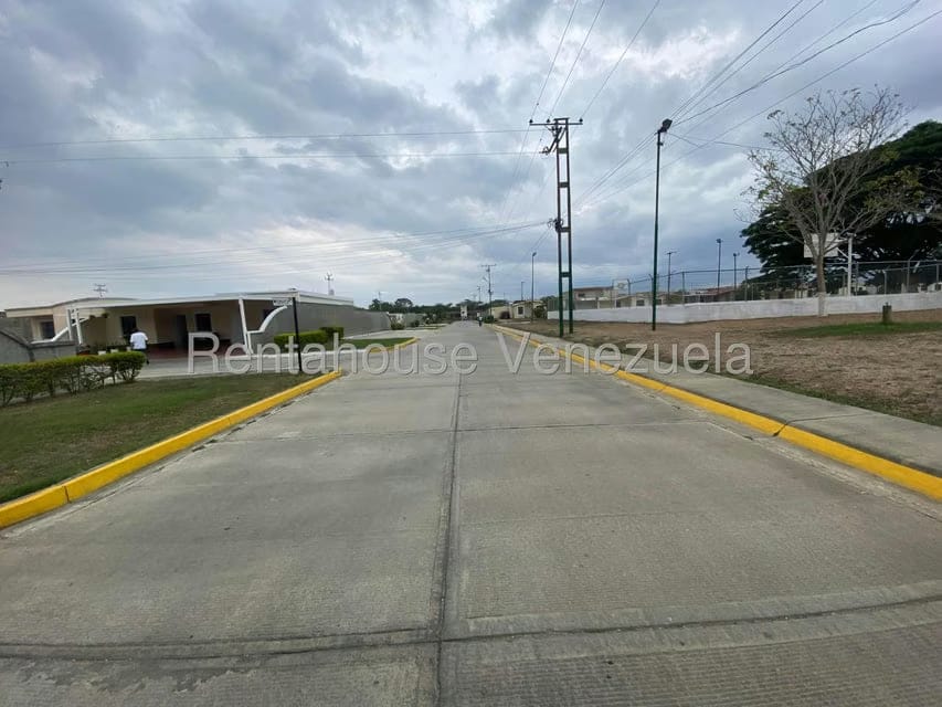 Casa (1 Nivel) en Venta en La Ensenada, Lara - 25