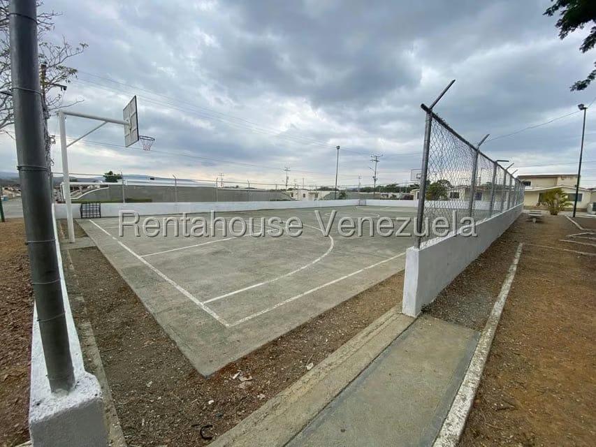 Casa (1 Nivel) en Venta en La Ensenada, Lara - 39