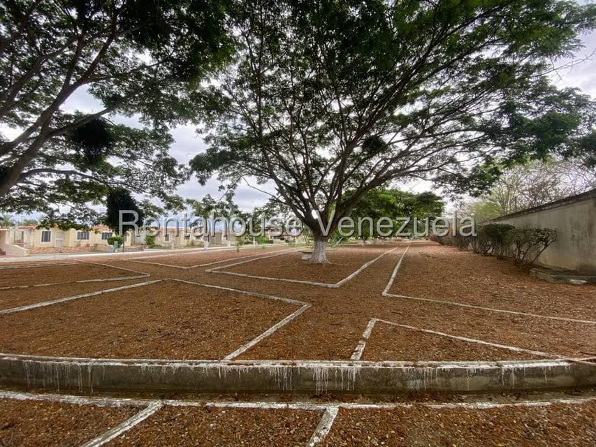 Casa (1 Nivel) en Venta en La Ensenada, Lara - 41