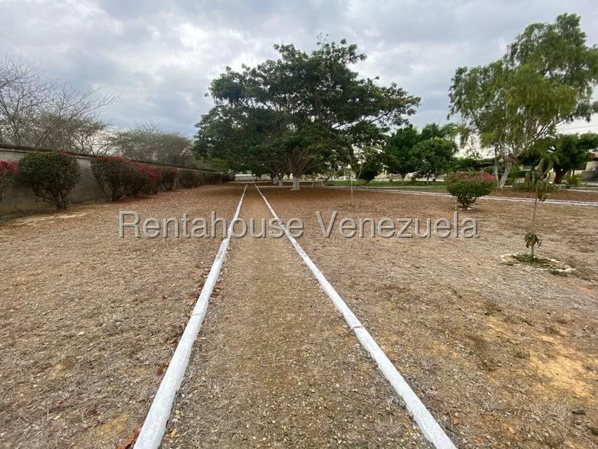 Casa (1 Nivel) en Venta en La Ensenada, Lara - 52