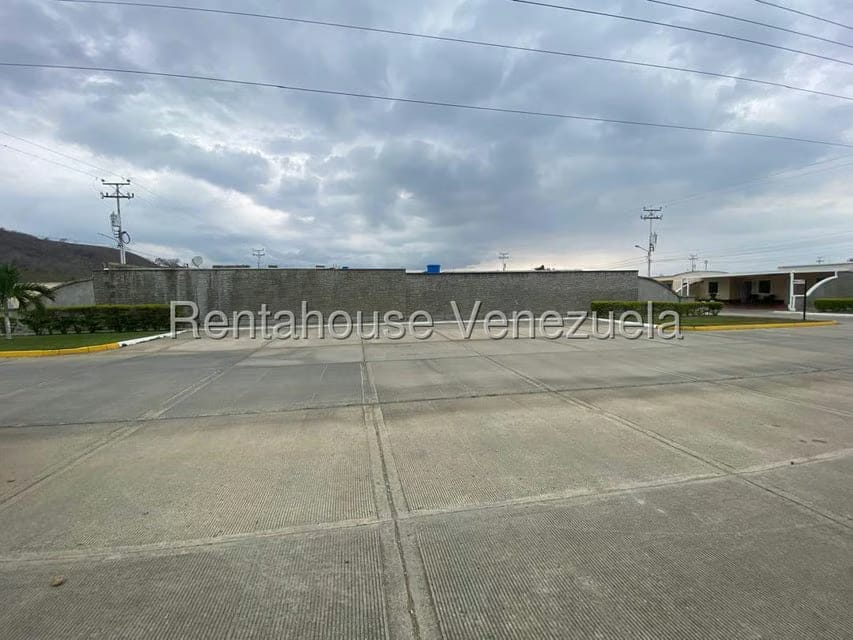 Casa (1 Nivel) en Venta en La Ensenada, Lara - 55