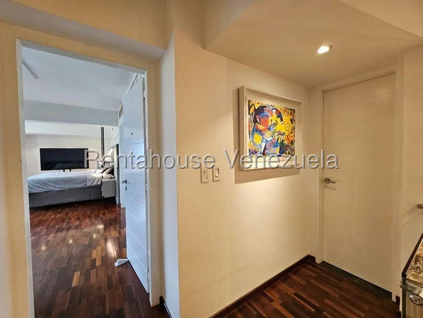 Apartamento (Duplex) en Venta en Las Mercedes, Distrito Metropolitano - 23